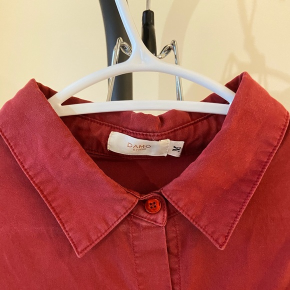 Red shirt - Picture 3 of 5